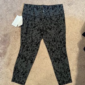 NWT Athleta Snakeskin Leggings